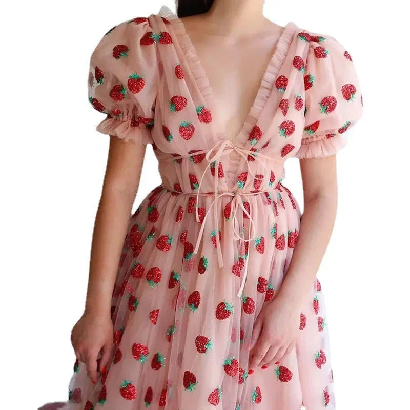 French Style Strawberry Two-tone V-neck Long Dress Sequins Ruffles Fashionable Net Yarn Sleeveless Robe