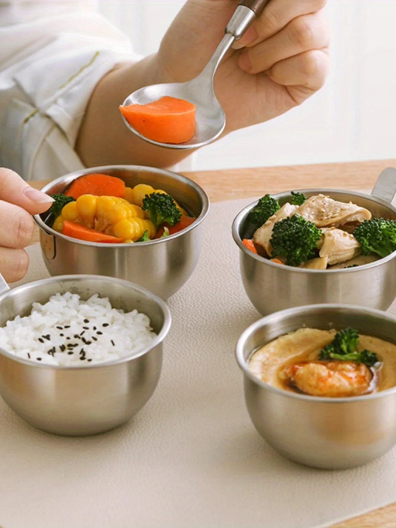 Stainless steel steaming and stewing soup pot with egg steamer, induction cooker, household thick hotpot pot, induction cooker