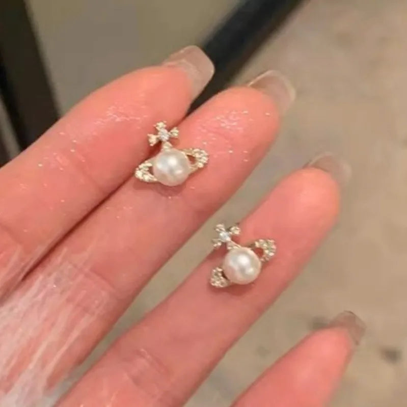 Saturn Planet Shape Pearl Bling Zircon Diamonds Cute Little Stud Earrings for Woman White Gold Filled Sterling Silver Jewellery