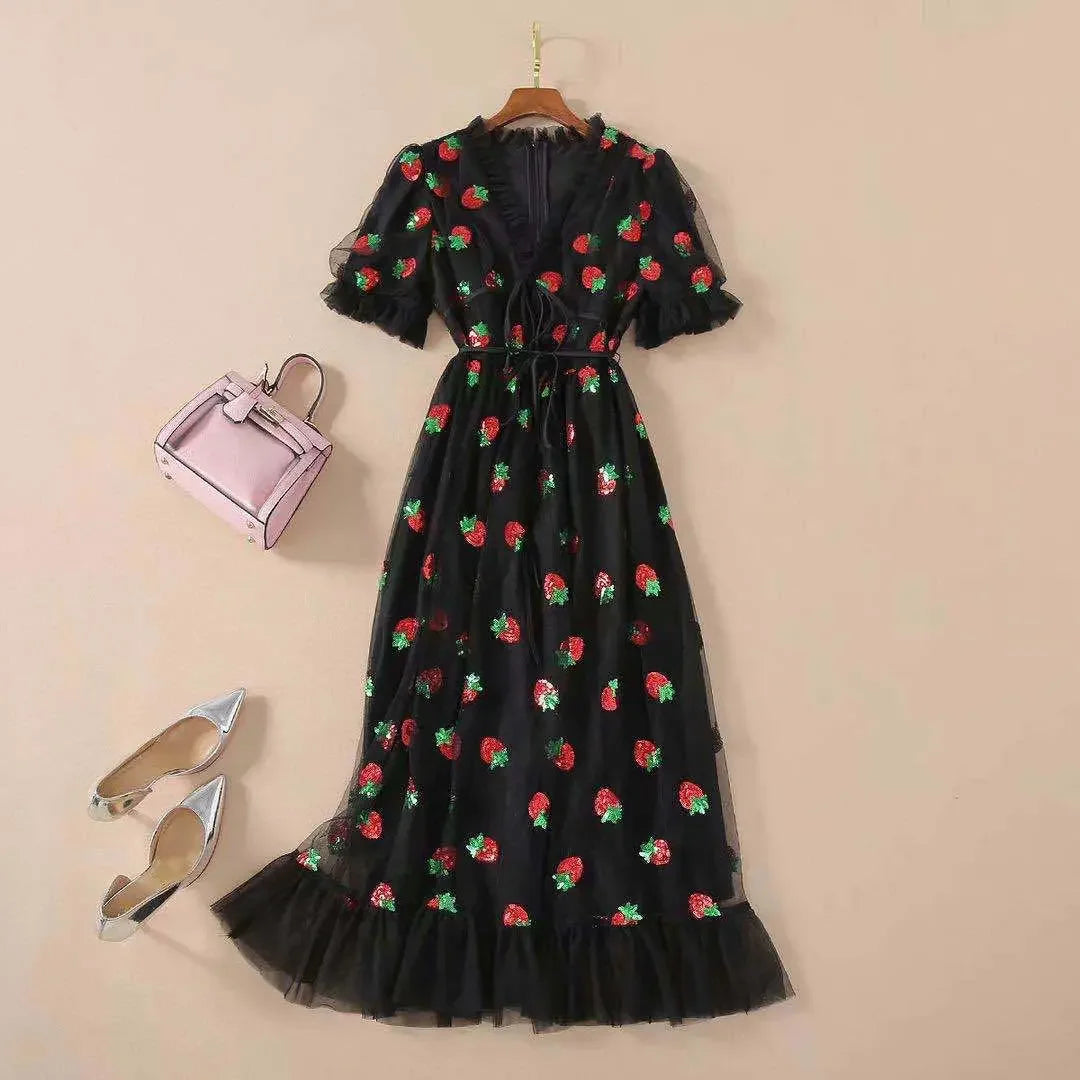 French Style Strawberry Two-tone V-neck Long Dress Sequins Ruffles Fashionable Net Yarn Sleeveless Robe