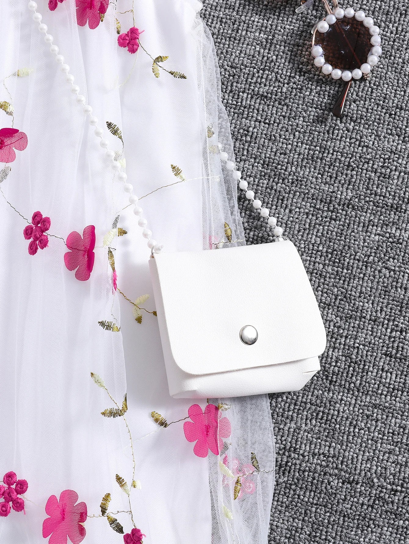 Girls summer fashion lady three-dimensional flower mesh bow decorative halter dress with bag