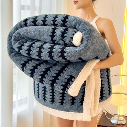 Coral Fleece Milk Fiber Thickened Cation Blanket