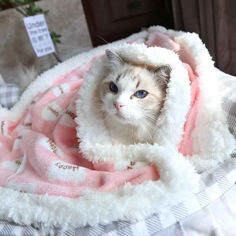 Thick Lamb Fleece Pet Dog Blanket Soft Flannel Cat And Dog Cushion To Keep Warm Cat And Dog Sleeping Blanket Winter Pet Cushion