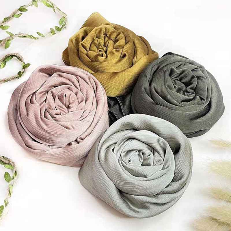Satin-colored Women's Pleated Scarf Mid-length