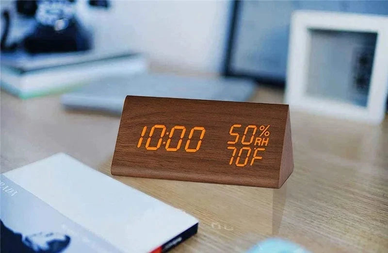 Wooden Alarm Clock Clock LED Time Display USB Charger Humidity and Temperature Detection Digital Alarm Clock For Bedside Table