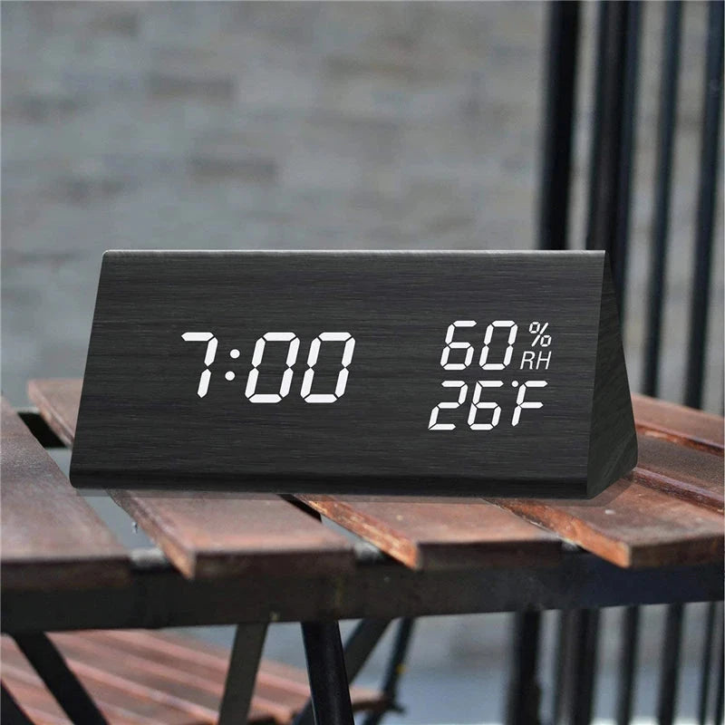 Wooden Alarm Clock Clock LED Time Display USB Charger Humidity and Temperature Detection Digital Alarm Clock For Bedside Table