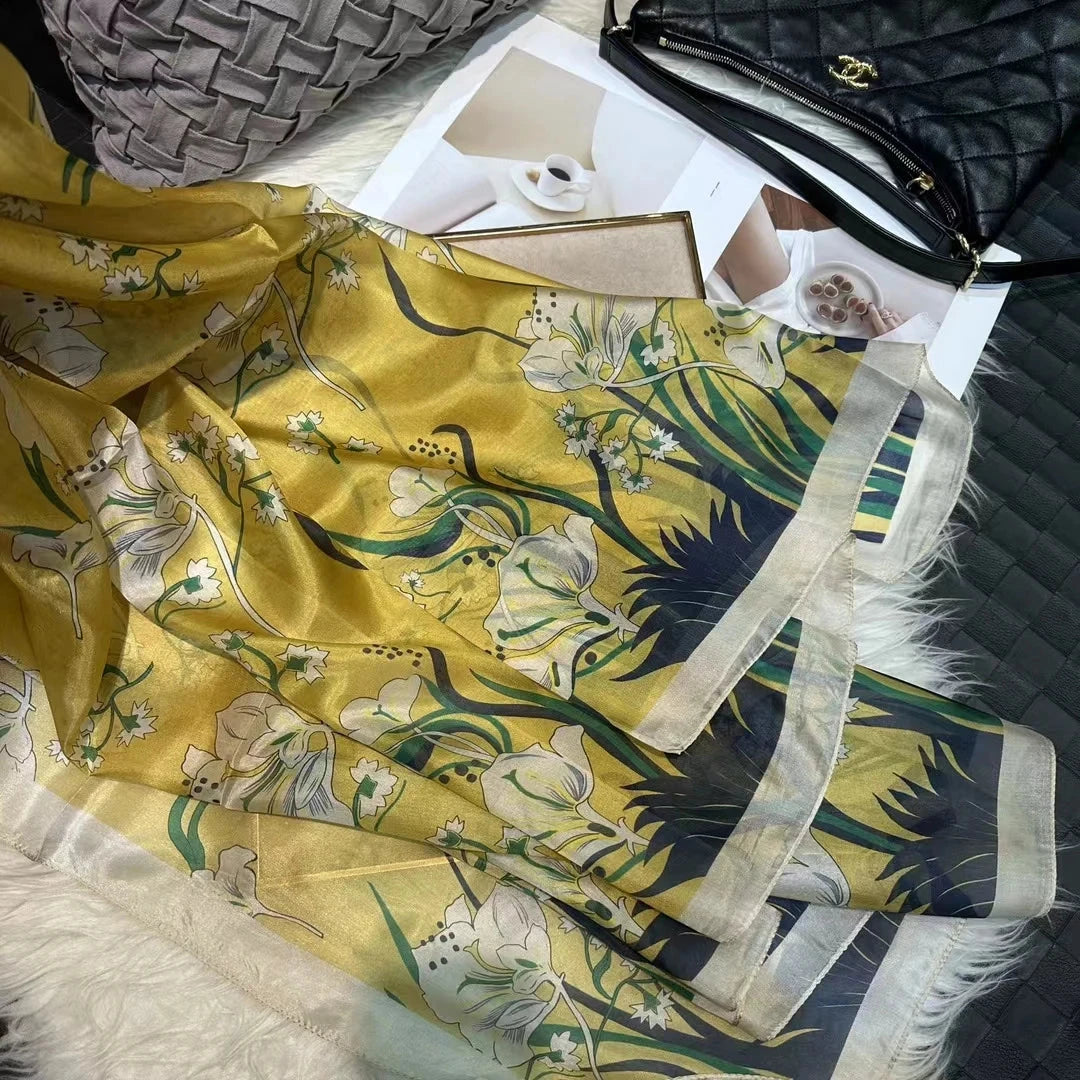 Brand Beige Cartoon Cat 100% Silk Scarf Shawl Bufanda Women Spring Fall Fashion Large Size Winter Long Scarves Bufanda 180*110cm