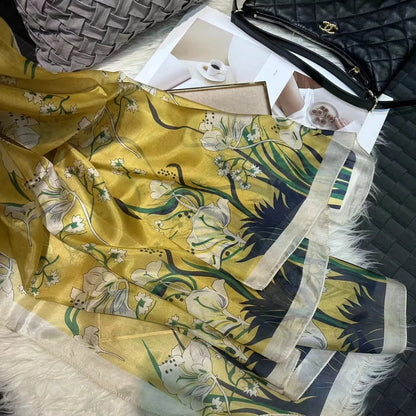 Brand Beige Cartoon Cat 100% Silk Scarf Shawl Bufanda Women Spring Fall Fashion Large Size Winter Long Scarves Bufanda 180*110cm