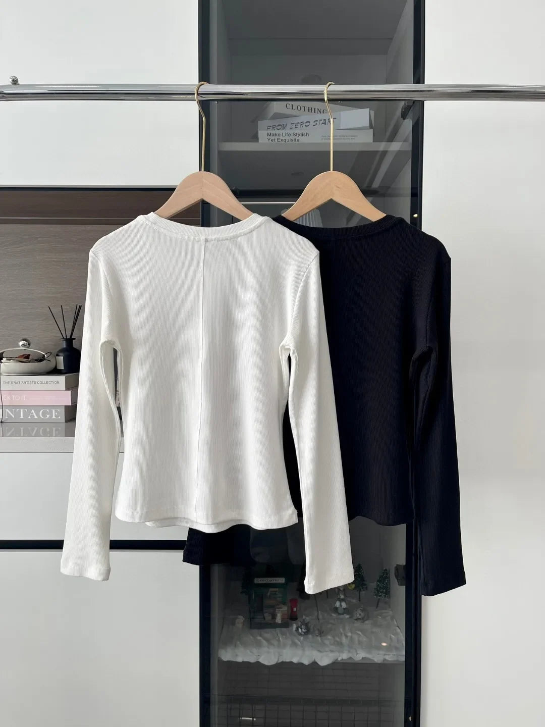 Women's Sports Quick Drying Fitness Yoga Top Simple Black White Long Sleeved Threaded T-shirt Fashion Solid Color Cotton T-shirt