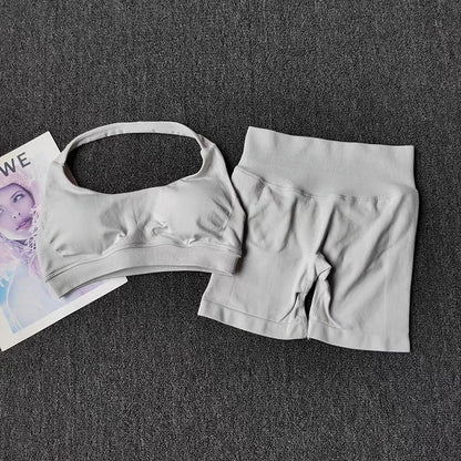 2 Pieces Yoga Suit for Women Seamless Fitness Gym Clothes Halter Sports Bra Matching Impact Shorts Workout Sets Gym Outfit