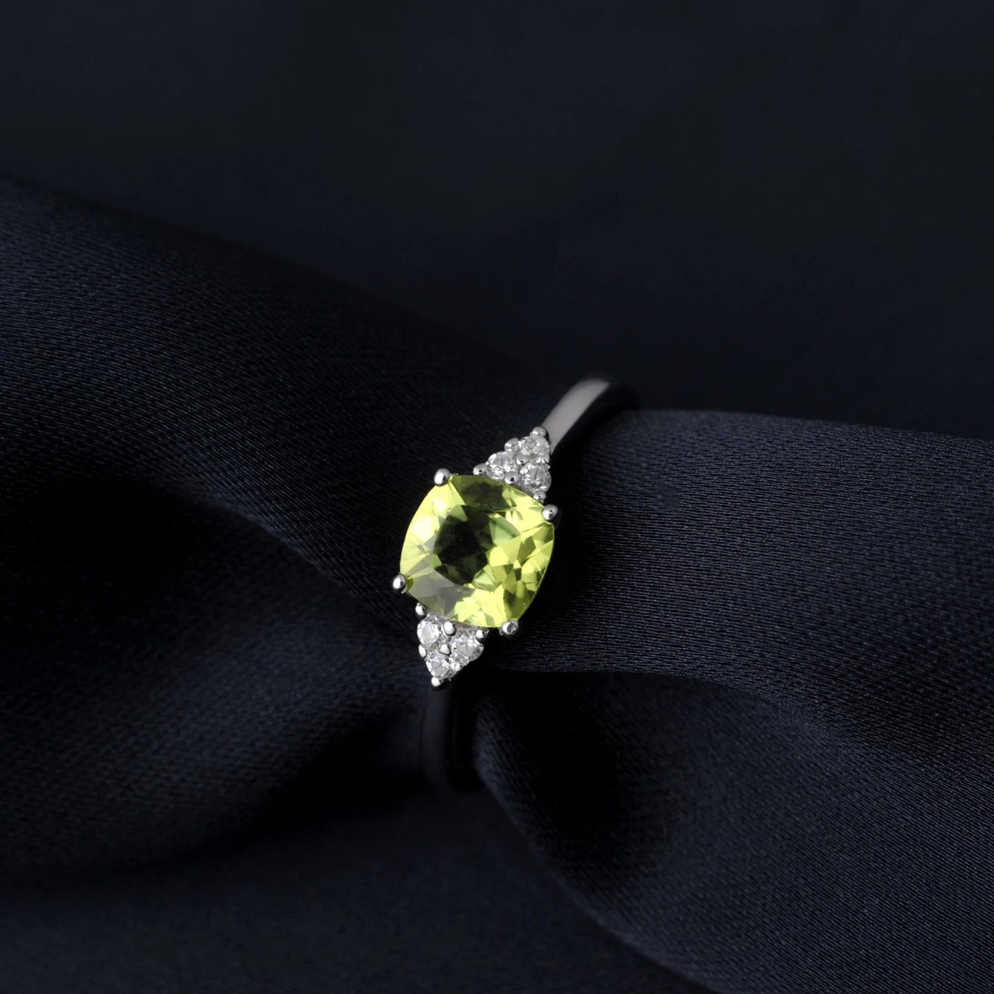 Potiy 1.1ct Genuine Natural Peridot 925 Sterling Silver Solitaire Ring for Woman Fashion Gemstone Fine Jewelry Wedding