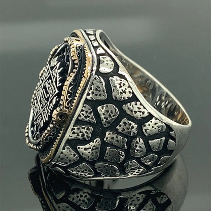 This ring is meticulously crafted from 925k Sterling Silver