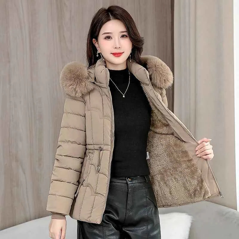Winter 2025 New Down Jacket Women Parkas Fashion High-Quality Warm Cotton Padded Coat Ladies Short Overcoat Hooded Overwear Tops