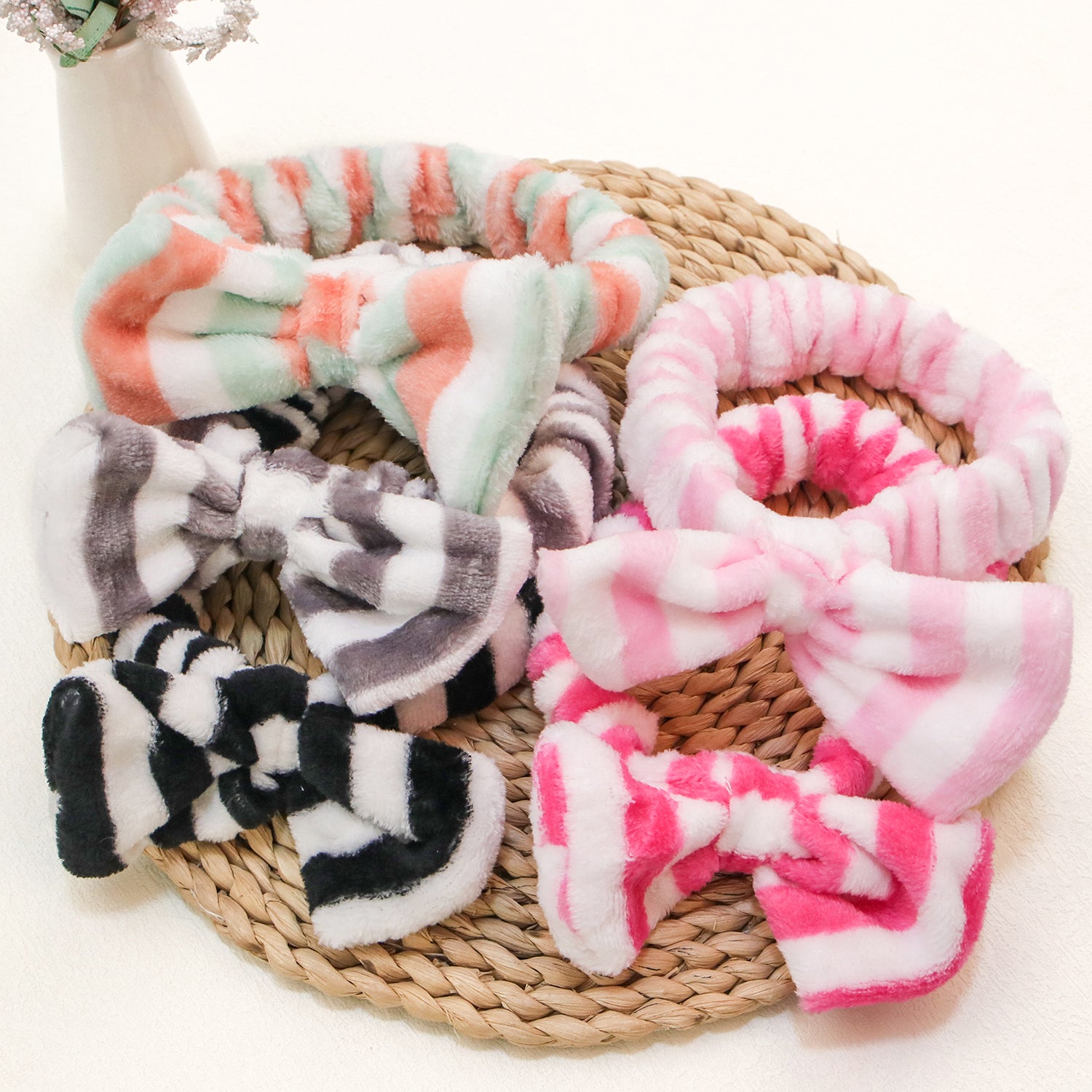 Fashion Coral Fleece Headbands Soft Elastic Spa Facial Hairband Girls Wash Face Head Wear Makeup Headband Women Hair Accessories - AMULET RING STORE