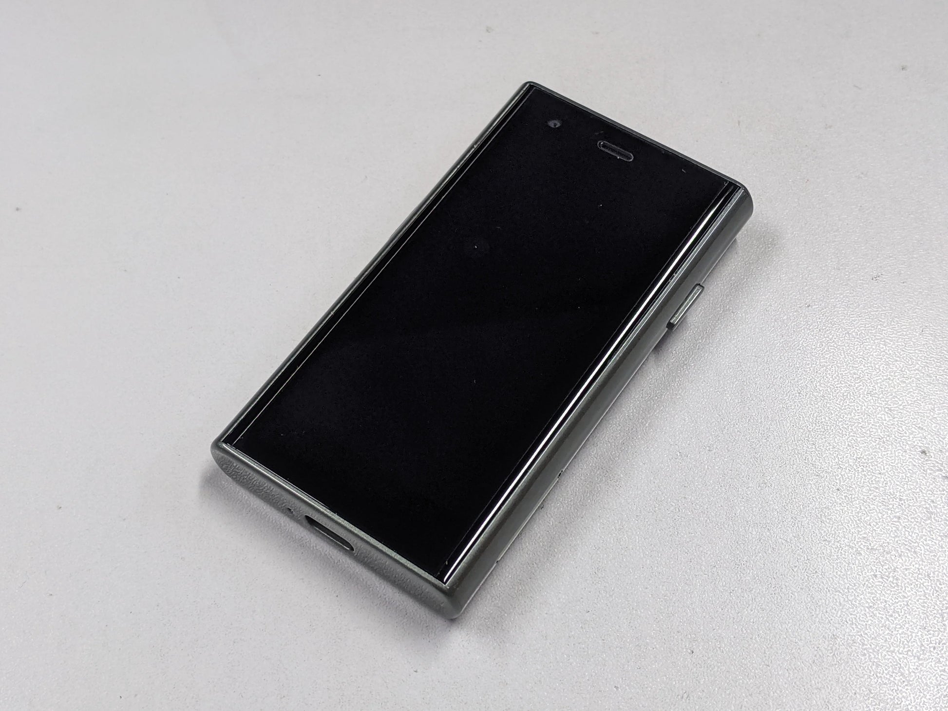 SOYES S26 S23 Pro Series 3.0in Android8.1 Mini Smartphone 2GB RAM 16GB ROM Dual SIM Standby 3G Network Compact Mobile Phone - AMULET RING STORE