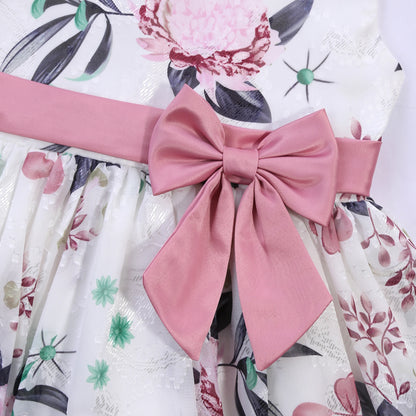 Sweet style children's dress, a dress with bow patterns suitable for middle-aged to older children, a flower girl style fashion