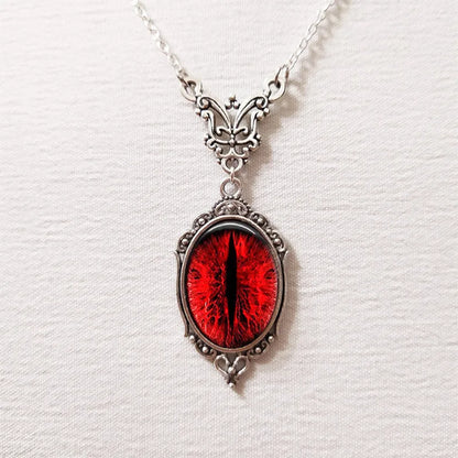 Gothic Blood Red Quartz Charm Necklace Oval Pendant Necklace For Women Halloween Vampire Embossed Witch Jewelry Vintage Chokers