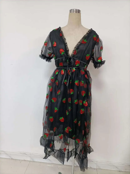 French Style Strawberry Two-tone V-neck Long Dress Sequins Ruffles Fashionable Net Yarn Sleeveless Robe