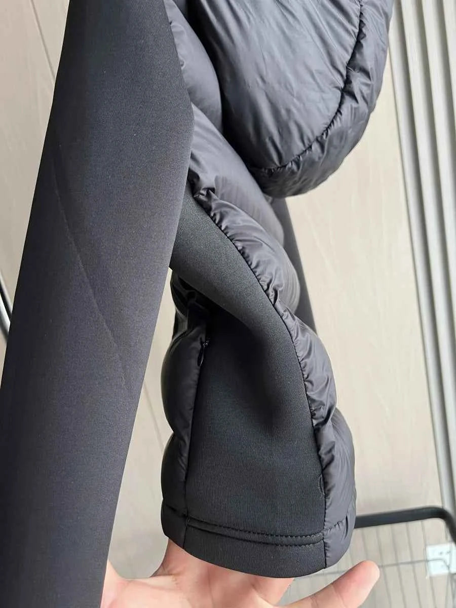 2025 Winter New Arrival  Women's Lightweight Warm Down Jacket with Long Sleeves and Zippered Hooded Sports Coat 4391742