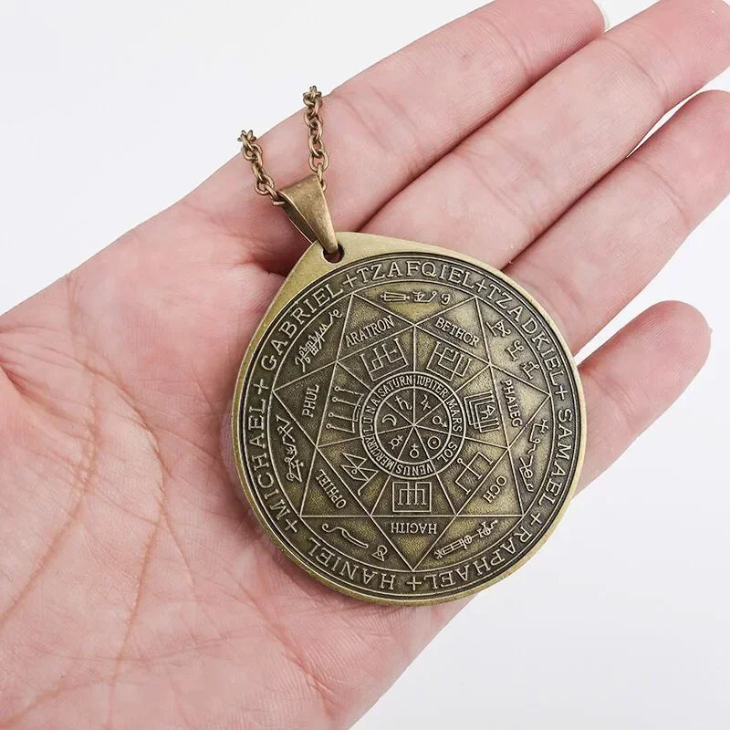 Retro Fashion Seven Angels Magic Circle Solomon's Lucky Amulet