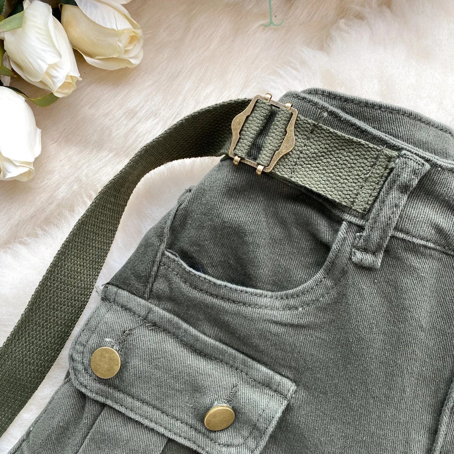 Women's Summer High Waisted Stretchy Denim Shorts Korean Cargo Style Slim Fit Ultra Short Hot Pants with Large Pockets for Dance