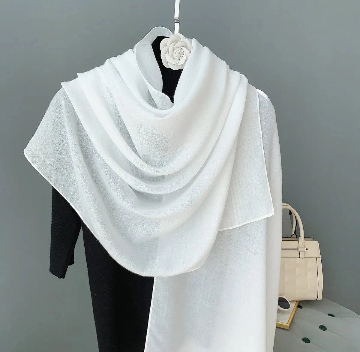 New Solid Cotton Scarf for Women Winter Warm Tassel Linen Pashmina Scarves Hijab Lady Foulard Shawls Wraps Female Bandana