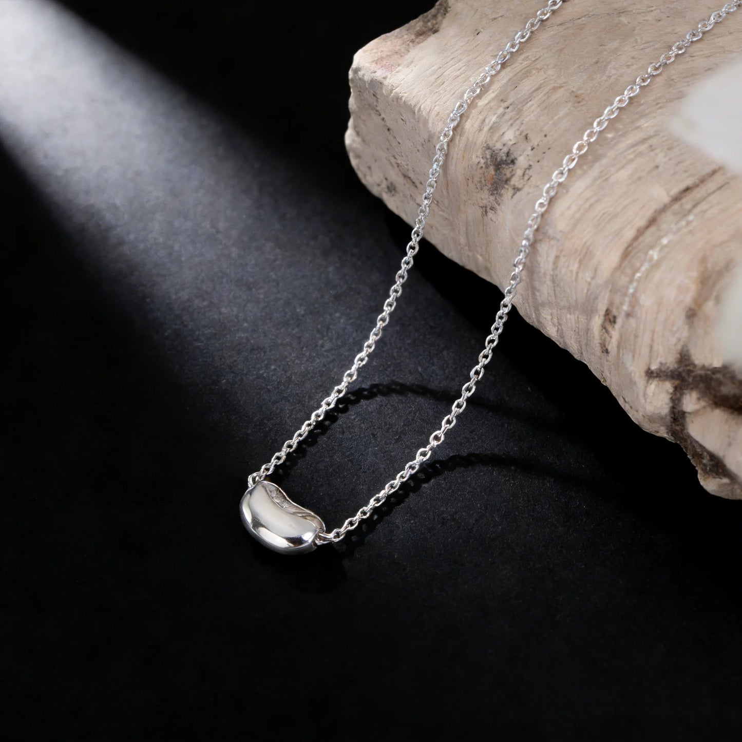 925 Sterling Silver Pea Necklace, Simple Delicate Chain Accessory, Suitable for Women's Everyday Casual Wear