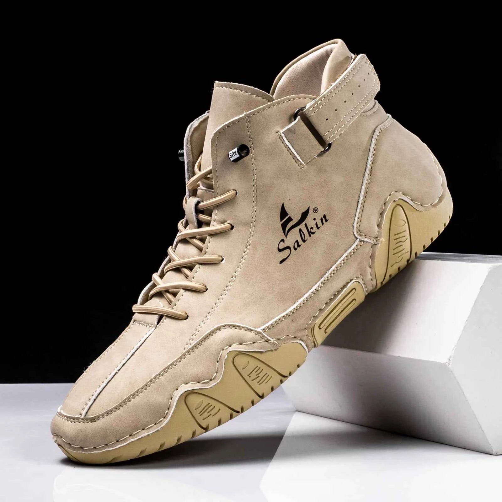 New 2025 Handmade Leather Casual Men Shoes Design Sneakers Man Breathable Leather Shoes Men Ankle Boots Outdoor