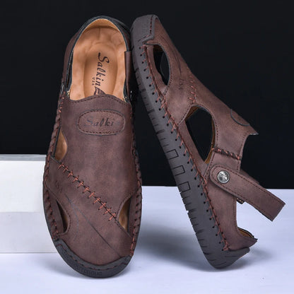 New Handmade Summer Sandals Men Breathable Leather Shoes Man Outdoor Men Sandals Antiskid Beach Sandals Hollow Shoes Fashion