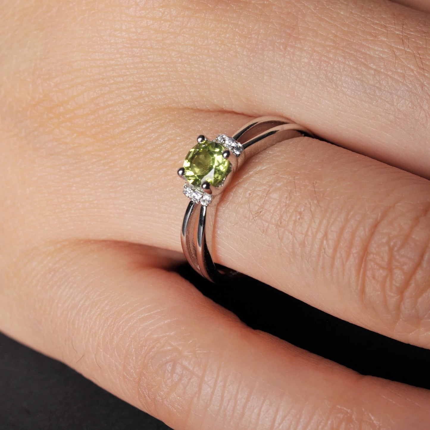Potiy Round Genuine Natural Peridot 925 Sterling Silver Solitaire Ring for Woman Gemstone elegant Jewelry Valentine's day gift