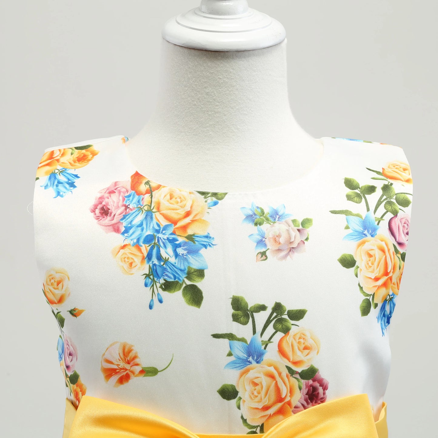 2025 New Girls' Dress Sleeveless Mesh Pommel Dress Lace Princess Dress Holiday Party Children's Dress Sold Well