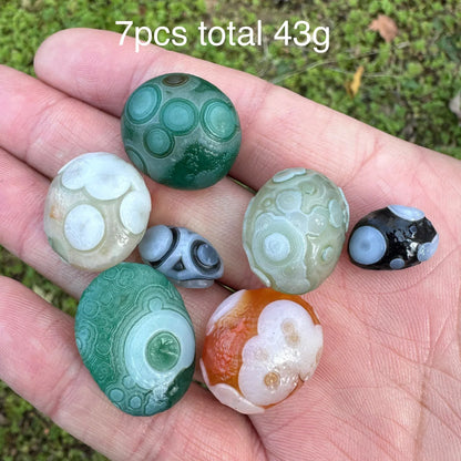 Natural Green Sardonyx Alxa Gobi Agate Rock Specimen Energy Crystal Healing Stone Garden Decor GK1-22 (olive oil maintain)