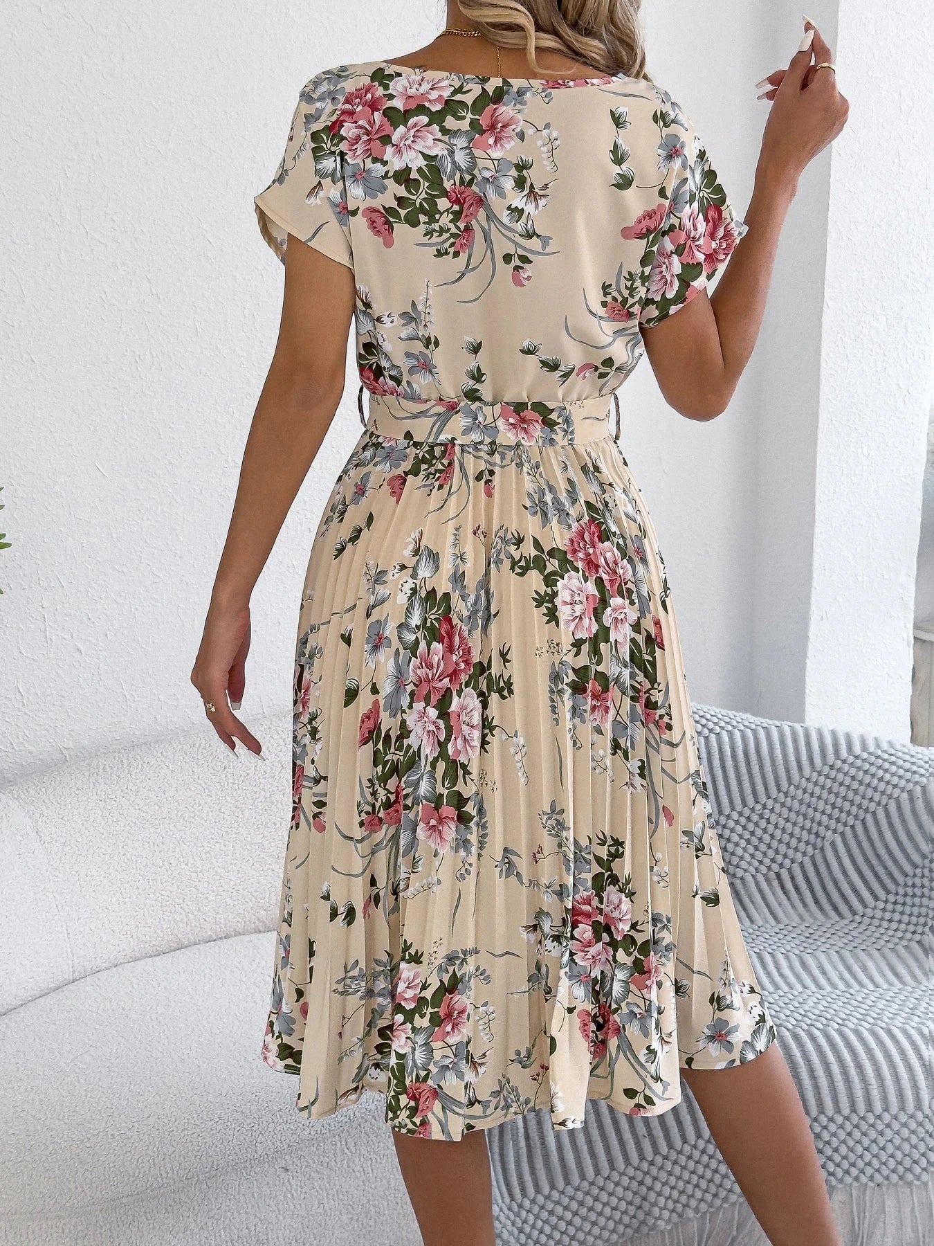 2025 Retro Floral Pattern Printed Dress Woman Elegant Spring Summer Round Neck Lace Up Short Sleeve Dress