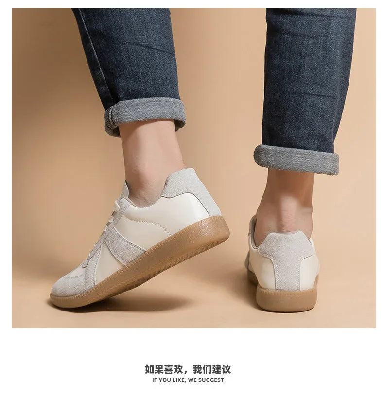 Leisure Sports Shoes For Women Comfortable Soft Bottom Outdoor Walking Shoes Lady Fashion Flats Shoes New Low-top Shoes - AMULET RING STORE