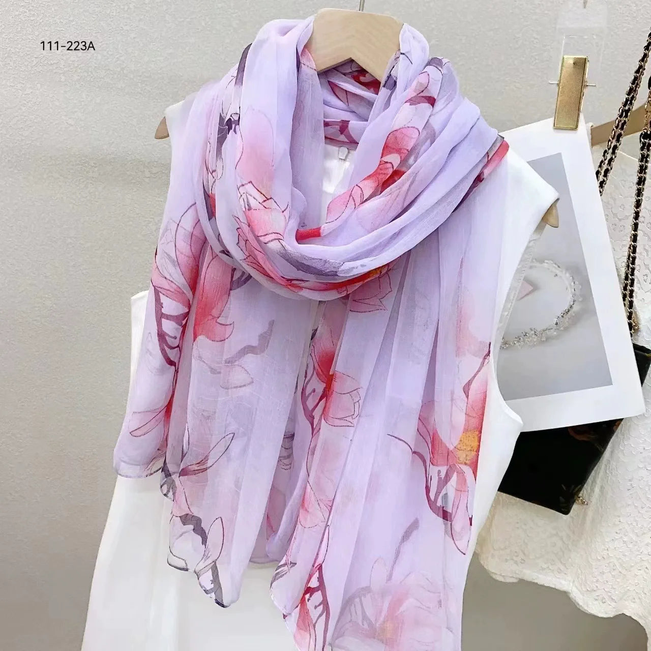2025 Silk Scarf Women Hijab Pashmina Long Beach Stoles Shawl Wrap Headbands Spring Warm Scarves Bandana Ladies Neckscarf Foulard