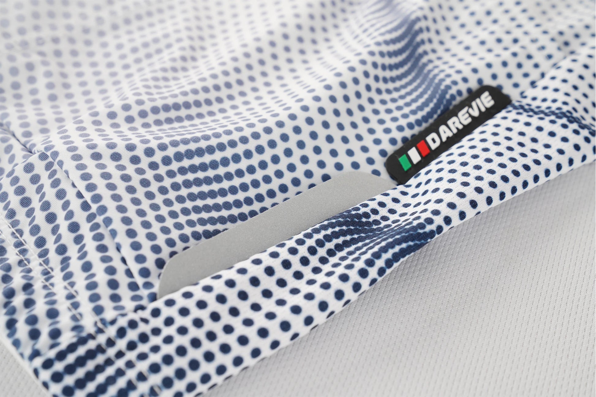 DAREVIE Cycling Jersey Recycle Eco-Friendly PRO Level Men's Cycling Jersey Quick Dry Soft Light Men's Cycling Clothing YKK Zip - AMULET RING STORE