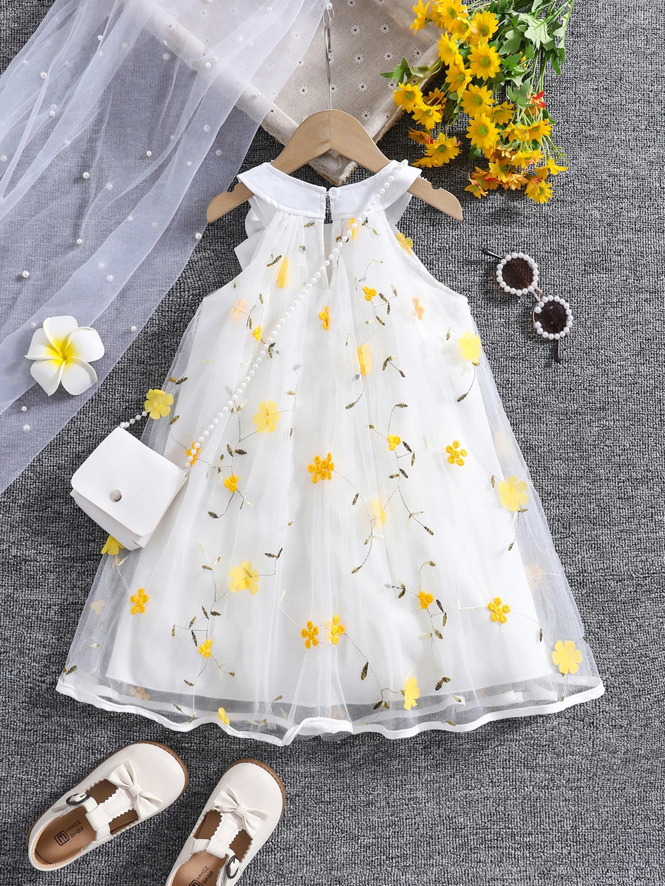 Girls summer fashion lady three-dimensional flower mesh bow decorative halter dress with bag