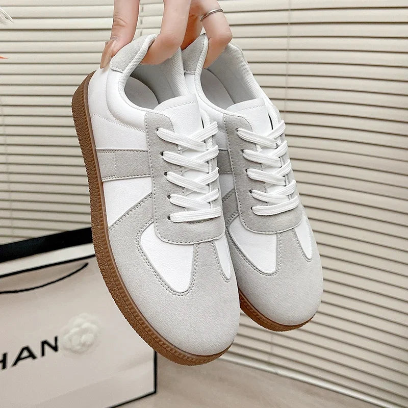 Leisure Sports Shoes For Women Comfortable Soft Bottom Outdoor Walking Shoes Lady Fashion Flats Shoes New Low-top Shoes - AMULET RING STORE