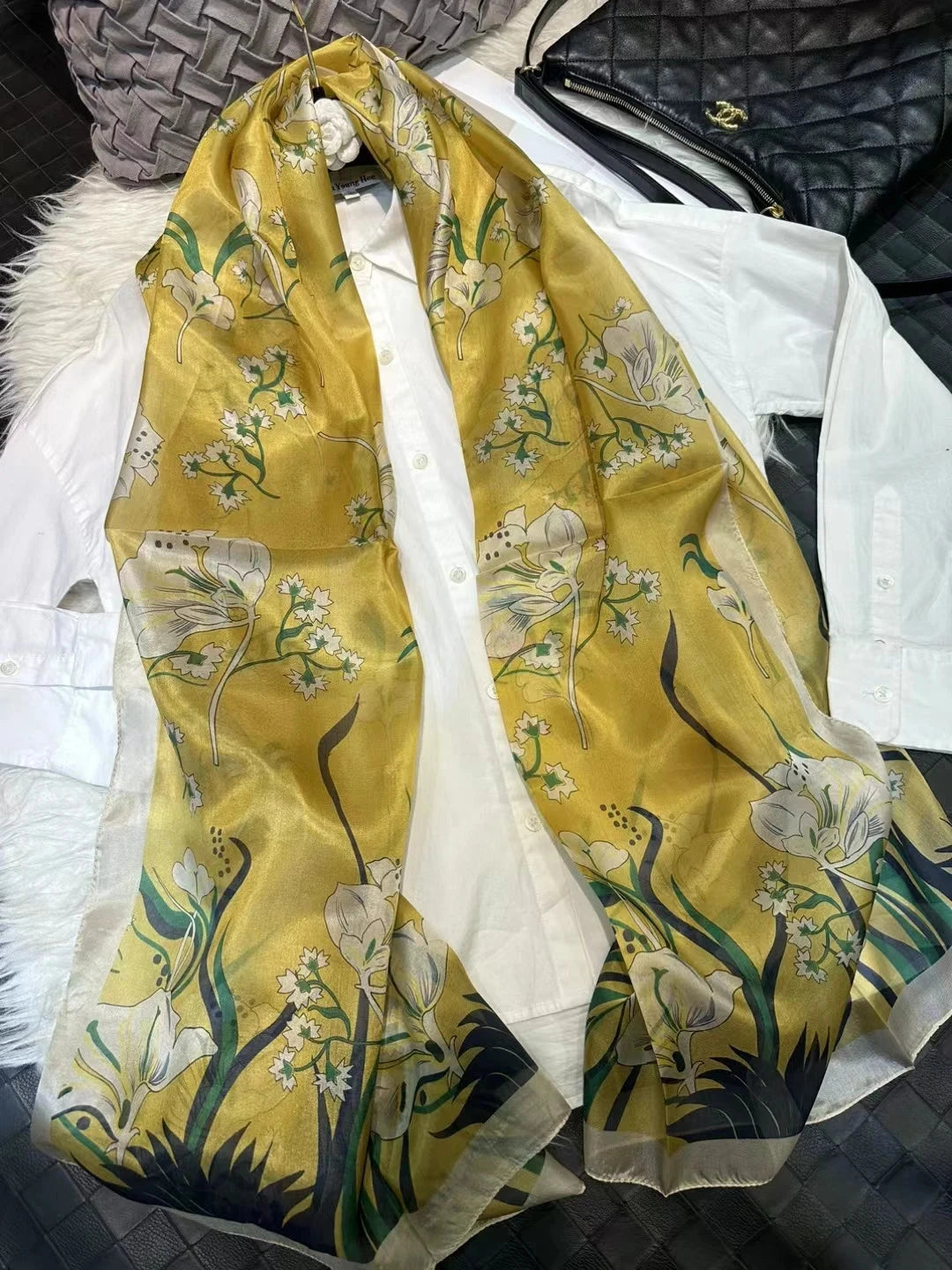 Brand Beige Cartoon Cat 100% Silk Scarf Shawl Bufanda Women Spring Fall Fashion Large Size Winter Long Scarves Bufanda 180*110cm