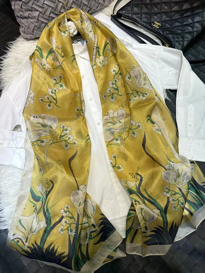 Brand Beige Cartoon Cat 100% Silk Scarf Shawl Bufanda Women Spring Fall Fashion Large Size Winter Long Scarves Bufanda 180*110cm