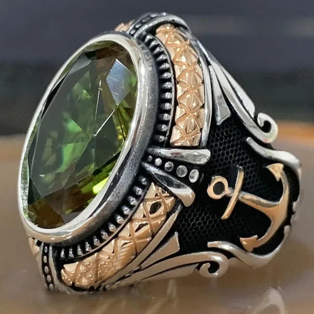 Inlaid Emerald Men's Luxury Ring