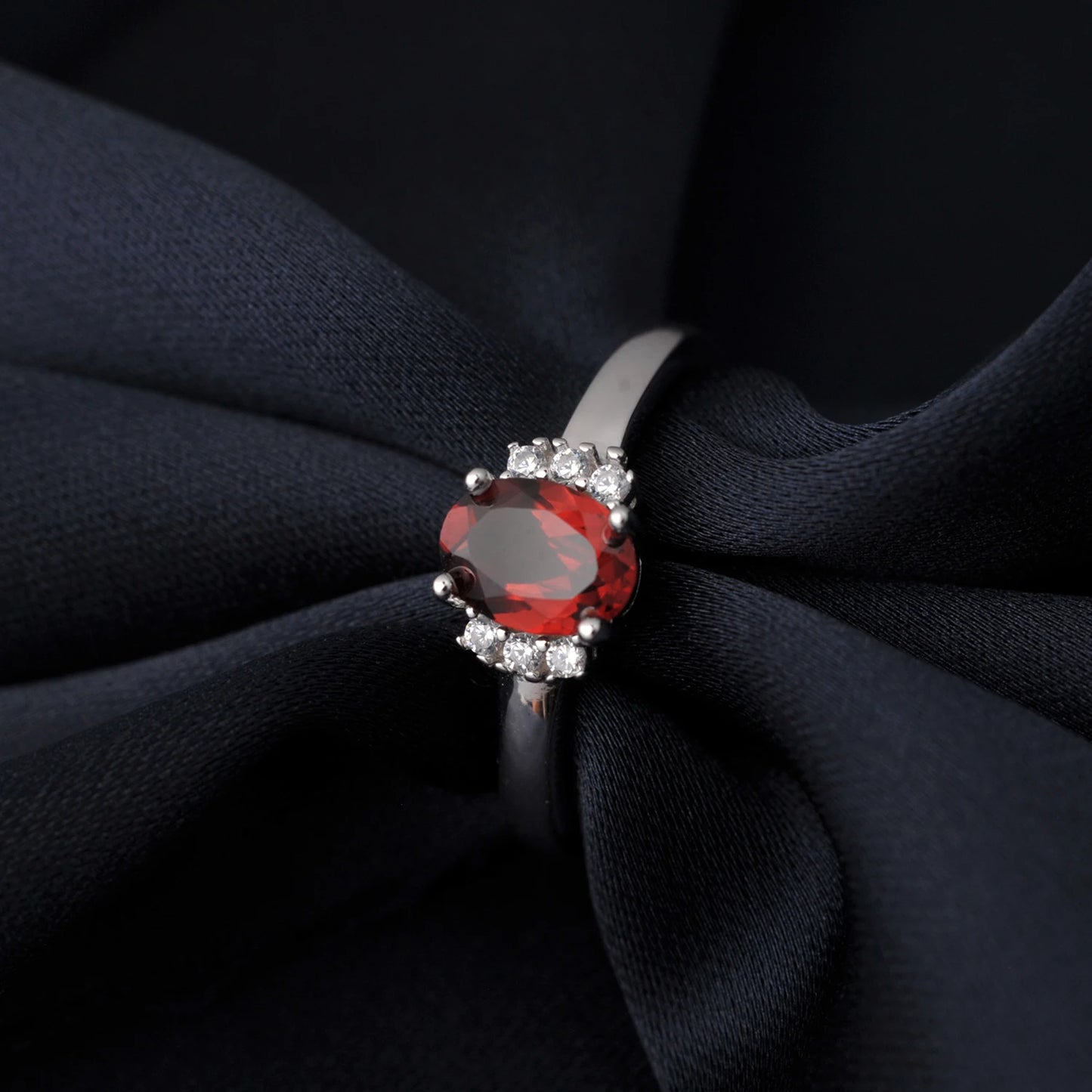 Potiy Natural Oval Shape Sky Blue Topaz Garnet Ring 925 Sterling Silver for Women Daily Wedding Party Jewelry