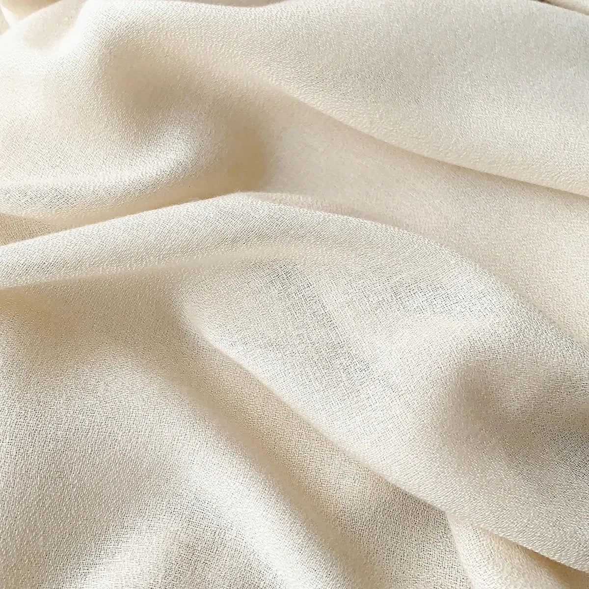 New Solid Cotton Scarf for Women Winter Warm Tassel Linen Pashmina Scarves Hijab Lady Foulard Shawls Wraps Female Bandana