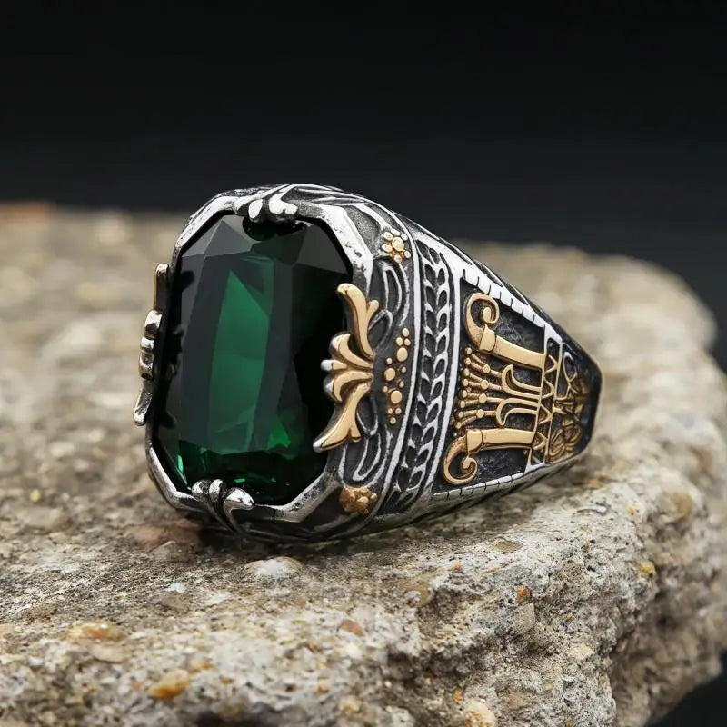 New Inlaid Emerald Men's Luxury Ring Personality Retro Domineering Personality Ring To Attend The Banquet Party Jewelry