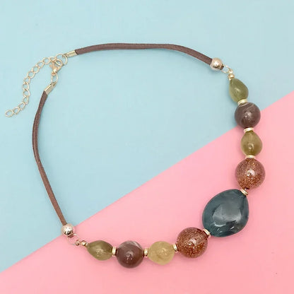 Vintage Beaded Necklace with Acrylic Pendants Women Stylish Rope Chain Statement Necklace for Daily Wear Commuting Gifts