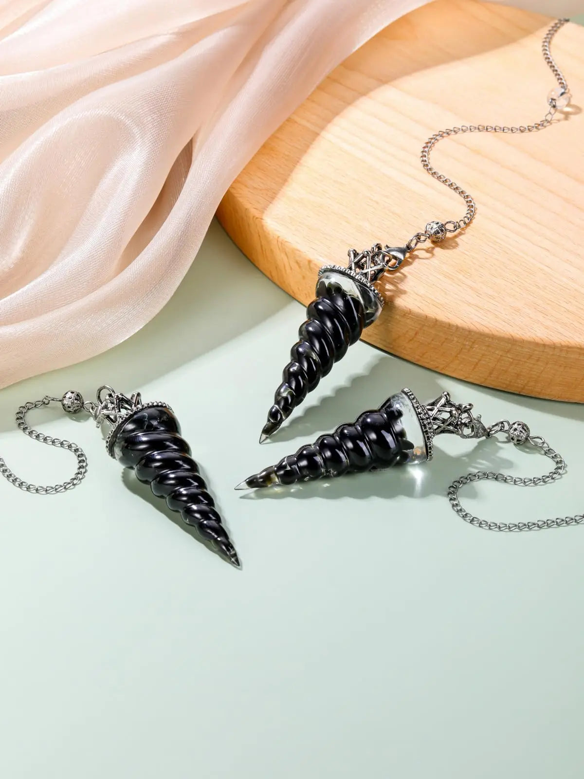 Orgonite  Resin 7 Chakra Crystal Pendulum Natural Chip Black Obsidian Pendant for  Divination Healing Pointed Pendulos X224 ﻿