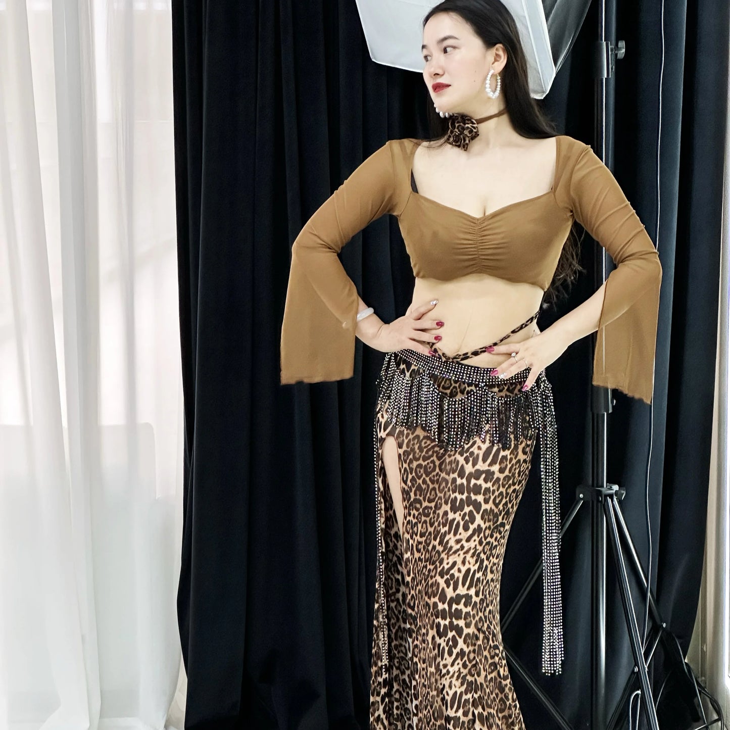 Belly dance set women's mesh long sleeved top+sexy leopard print skirt 2pcs adult oriental dance professional practice clothes
