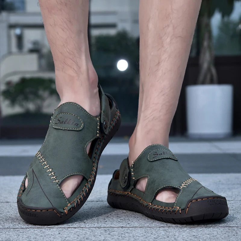 New Handmade Summer Sandals Men Breathable Leather Shoes Man Outdoor Men Sandals Antiskid Beach Sandals Hollow Shoes Fashion