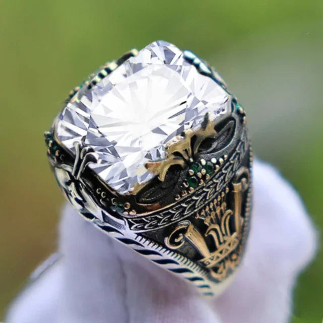 Inlaid Emerald Men's Luxury Ring AMULET RING STORE