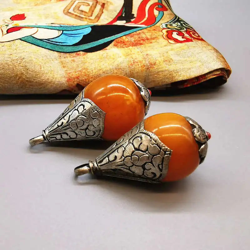 Nepal Hand Vintage Pendants Big Pearl Copper Capped Amber TBP333